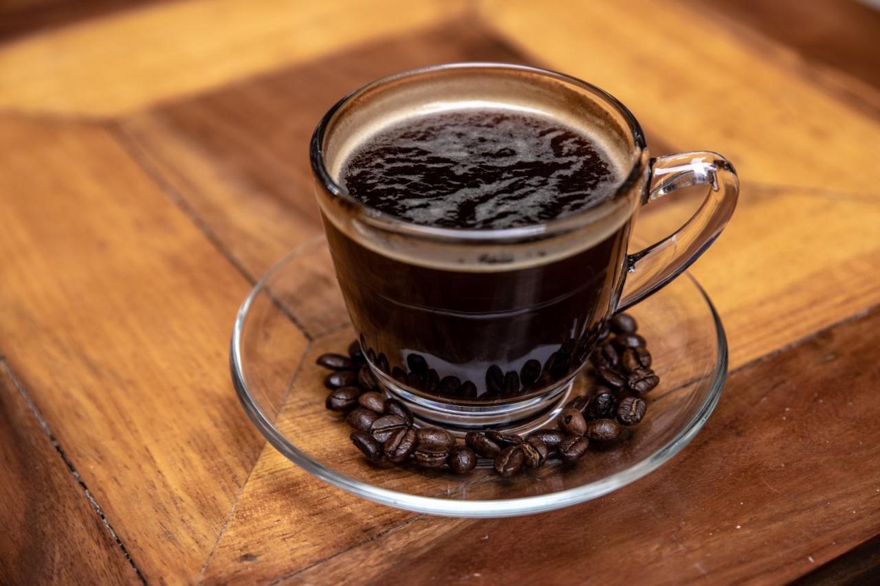 Hotel Baha Restaurant And Cafe بهاكتابور المظهر الخارجي الصورة