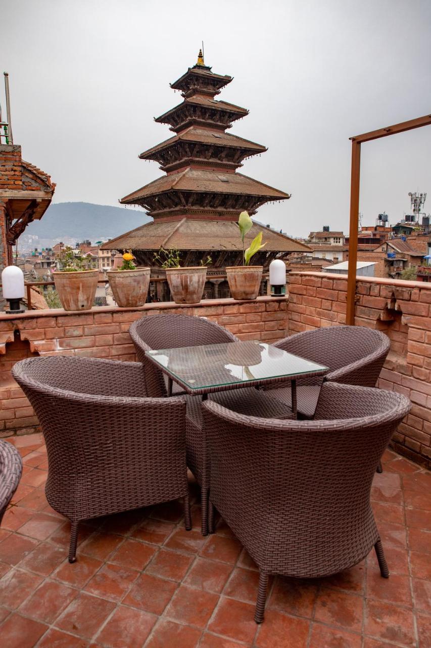 Hotel Baha Restaurant And Cafe بهاكتابور المظهر الخارجي الصورة